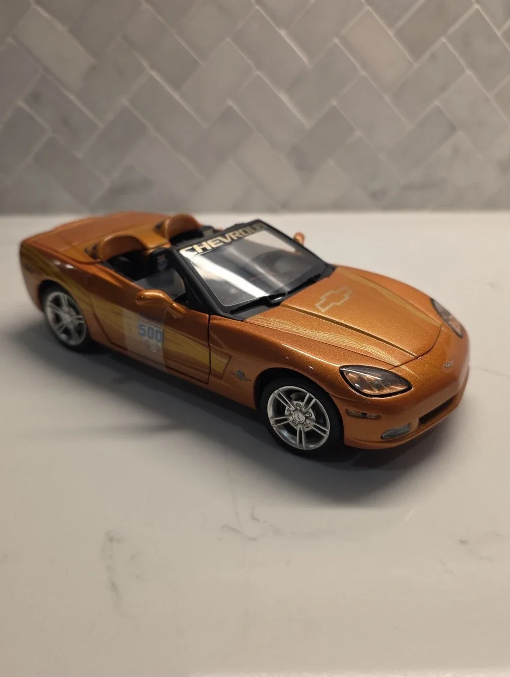 Franklin Mint 1:24 2007 Chevrolet Corvette Indy 500 Pace Car Convertible Diecast